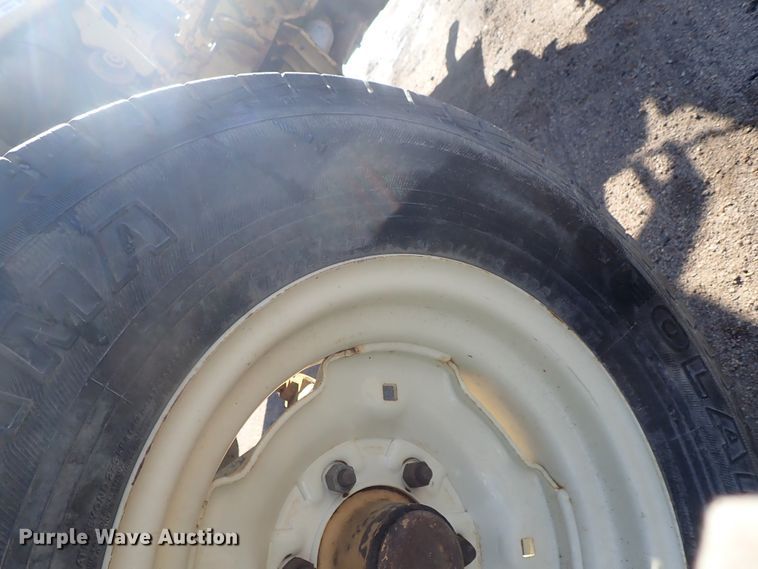 image for item GF9614 Ford 4610 tractor