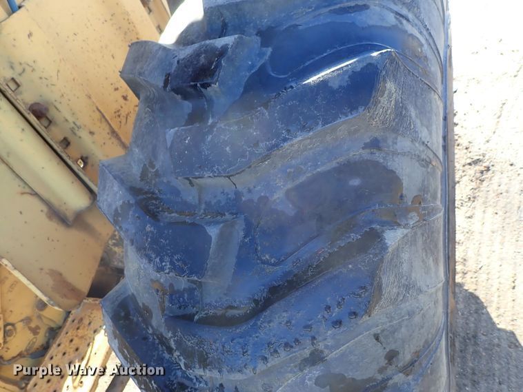 image for item GF9614 Ford 4610 tractor