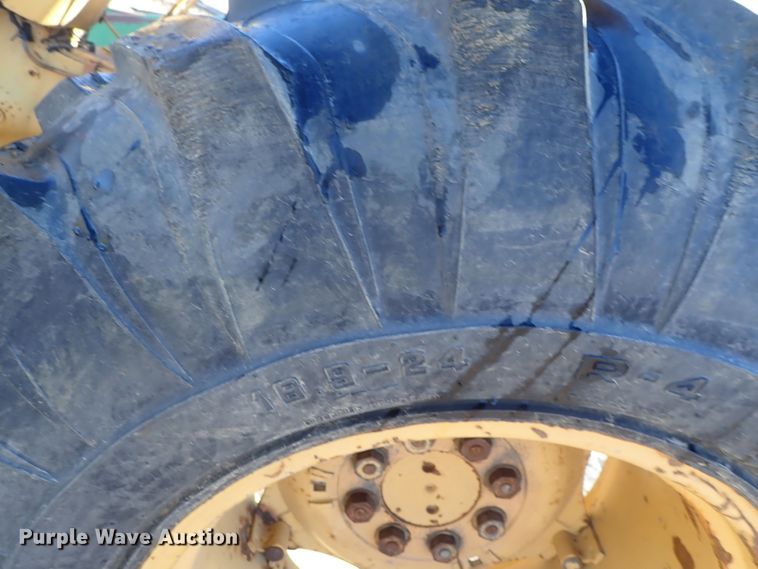 image for item GF9614 Ford 4610 tractor