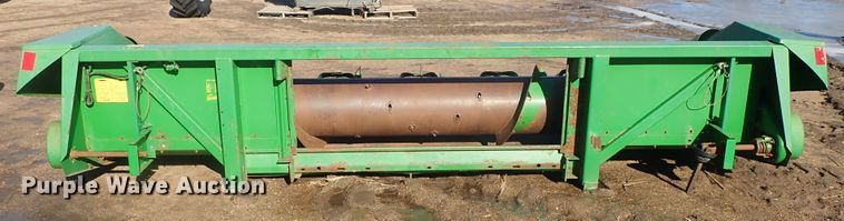 image for item GF9615 John Deere 653A row crop head