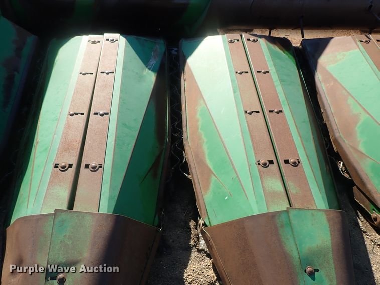 image for item GF9615 John Deere 653A row crop head