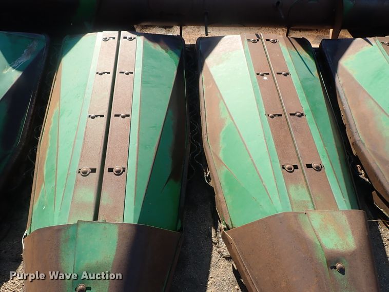 image for item GF9615 John Deere 653A row crop head