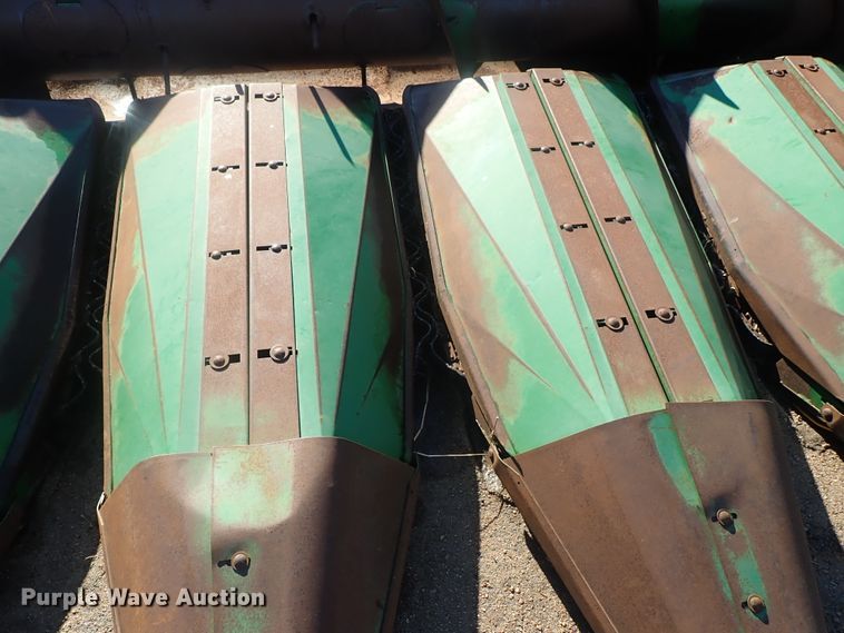 image for item GF9615 John Deere 653A row crop head