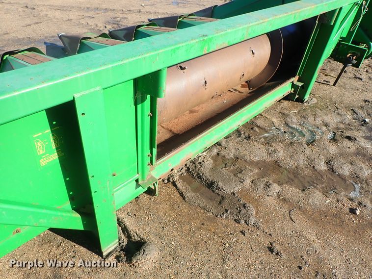 image for item GF9615 John Deere 653A row crop head