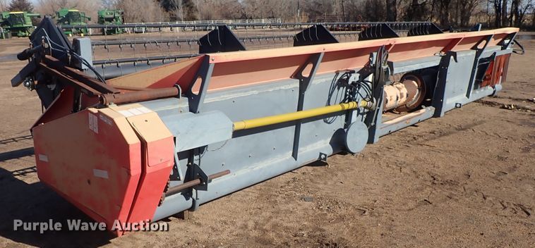 image for item GF9617 2003 AGCO flex head