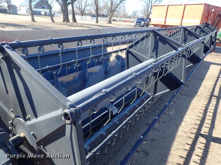 image for item GF9617 2003 AGCO flex head