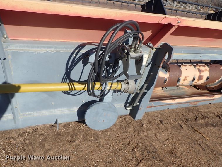 image for item GF9617 2003 AGCO flex head