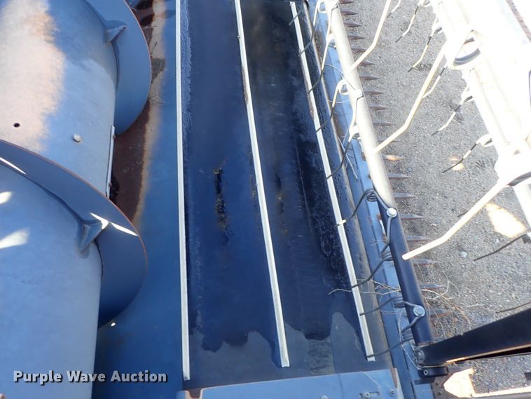 image for item GF9617 2003 AGCO flex head