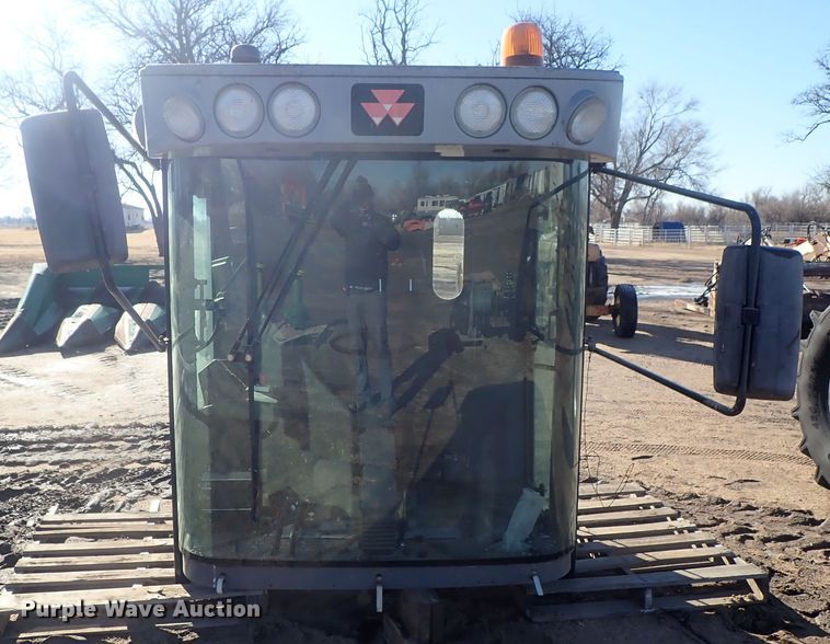 image for item GF9618 Massey-Ferguson combine cab