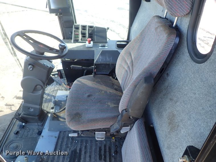 image for item GF9618 Massey-Ferguson combine cab