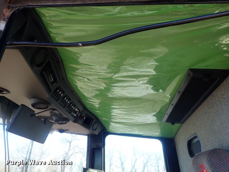 image for item GF9618 Massey-Ferguson combine cab