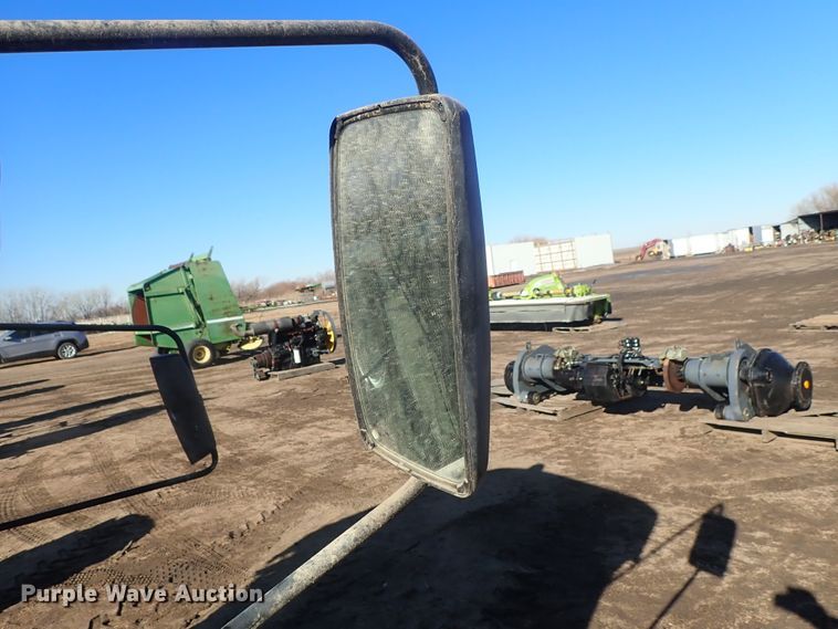 image for item GF9618 Massey-Ferguson combine cab