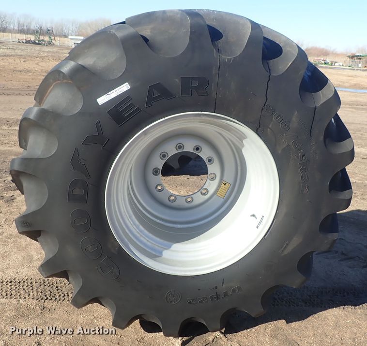 image for item GF9621 Goodyear 800/65R32 tire and wheel