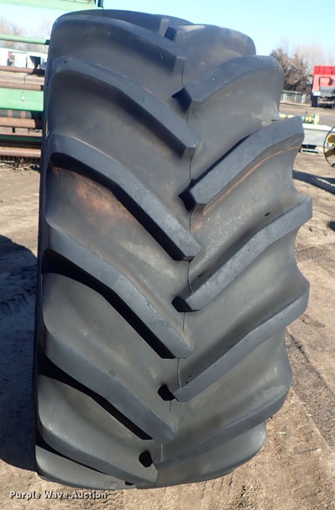 image for item GF9621 Goodyear 800/65R32 tire and wheel