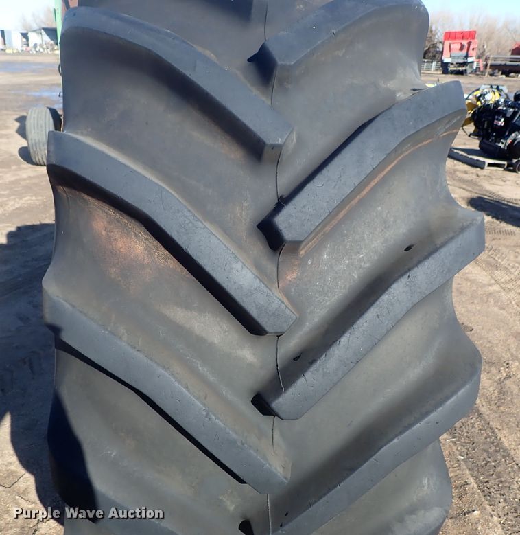 image for item GF9621 Goodyear 800/65R32 tire and wheel