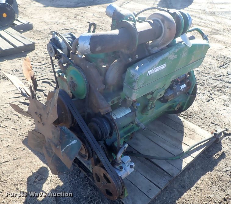 image for item GF9625 John Deere six cylinder diesel engine