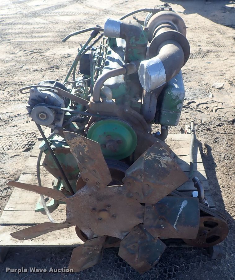 image for item GF9625 John Deere six cylinder diesel engine