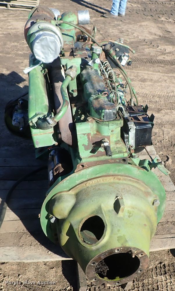 image for item GF9625 John Deere six cylinder diesel engine