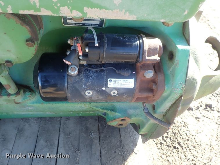 image for item GF9625 John Deere six cylinder diesel engine