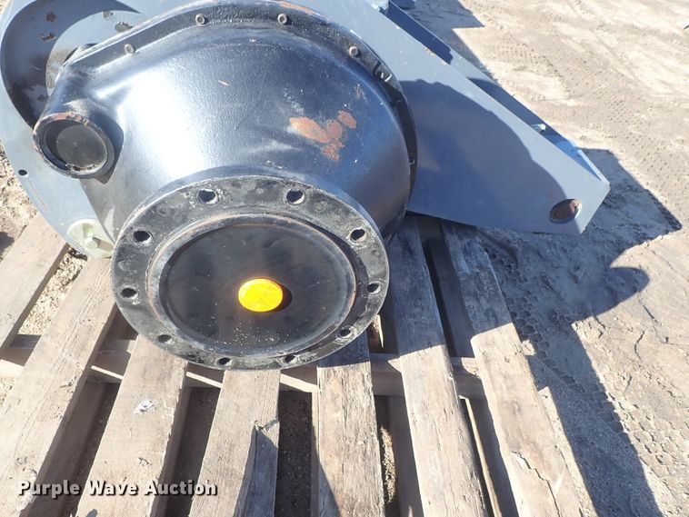 image for item GF9626 Massey-Ferguson combine axle