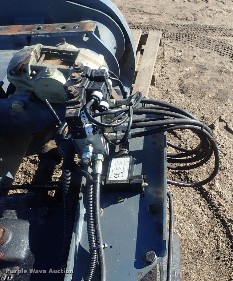 image for item GF9626 Massey-Ferguson combine axle