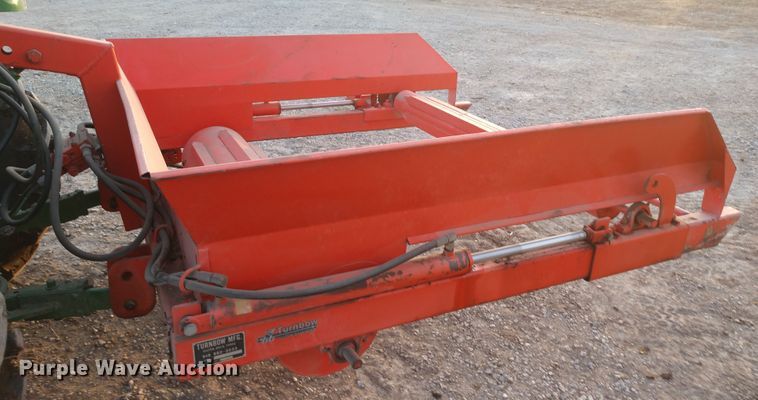 image for item H1248 Turnbow bale unroller