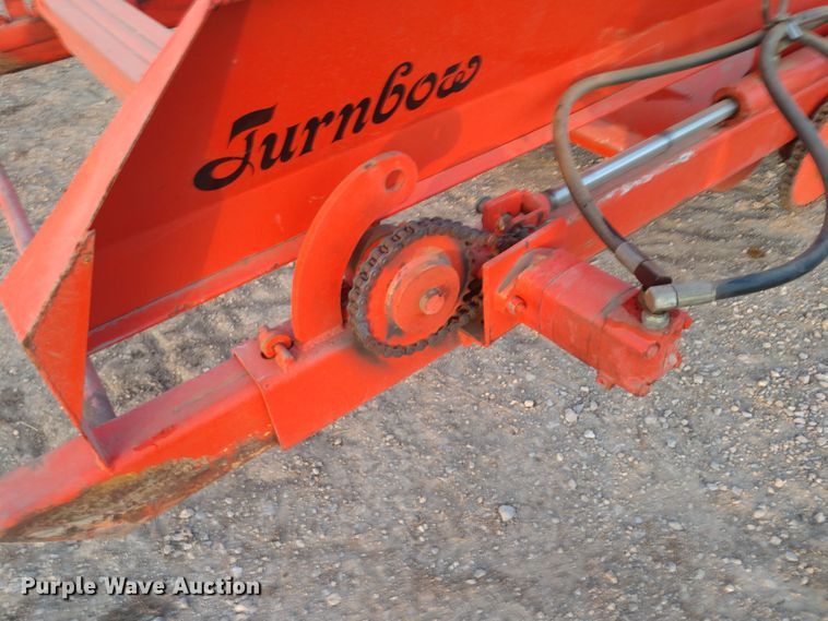 image for item H1248 Turnbow bale unroller