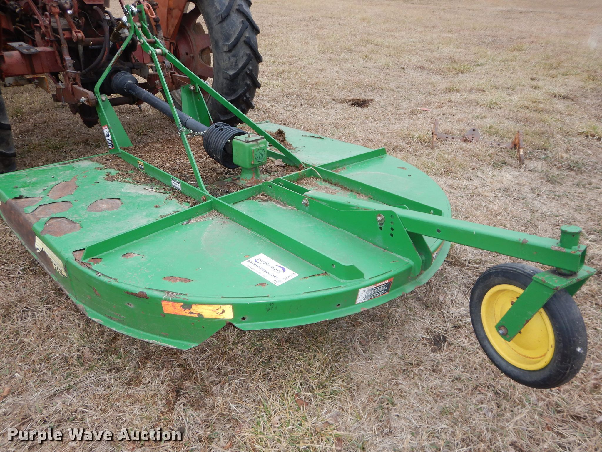 John Deere LX6 rotary mower in Overbrook, KS Item DH4314 sold Purple Wave