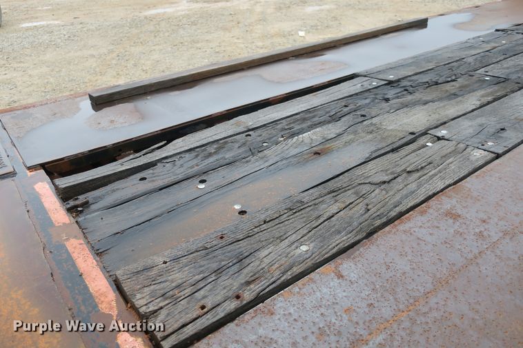 image for item DB10131 1989 Trail King HT Series 20 drop deck equipment trailer