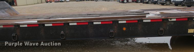 image for item DB10131 1989 Trail King HT Series 20 drop deck equipment trailer