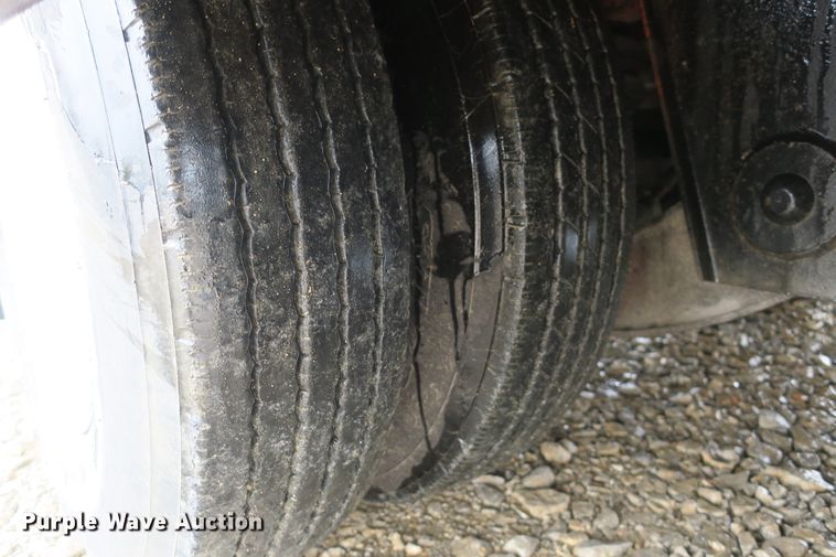 image for item DB10131 1989 Trail King HT Series 20 drop deck equipment trailer