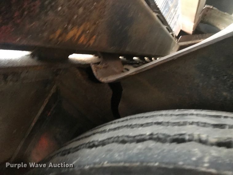 image for item DB10131 1989 Trail King HT Series 20 drop deck equipment trailer