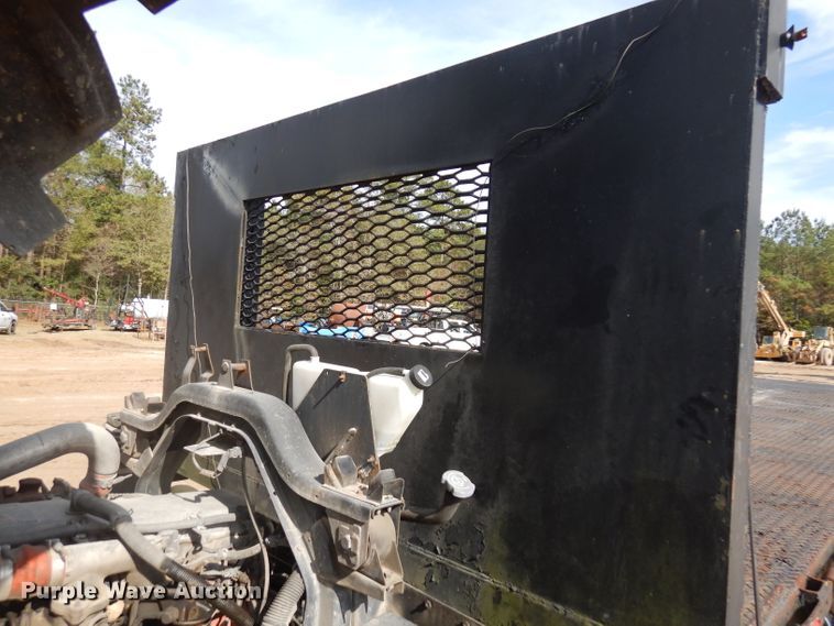 image for item DD3033 2000 Isuzu FTR flatbed truck