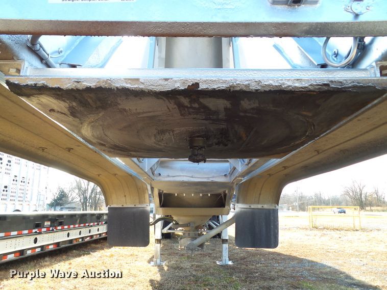 image for item DF0819 2000 LBT HAB-HA3-J1400X3 pneumatic dry bulk trailer