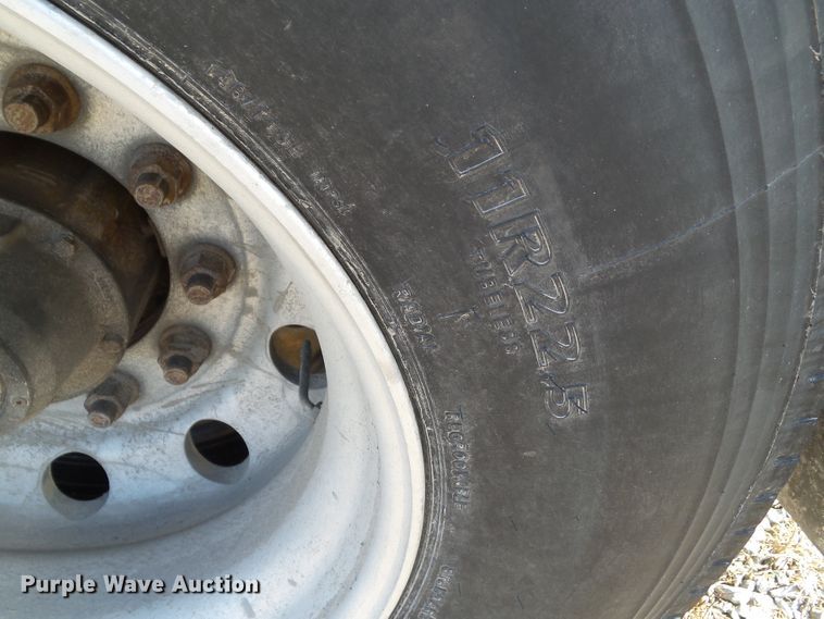 image for item DF0819 2000 LBT HAB-HA3-J1400X3 pneumatic dry bulk trailer