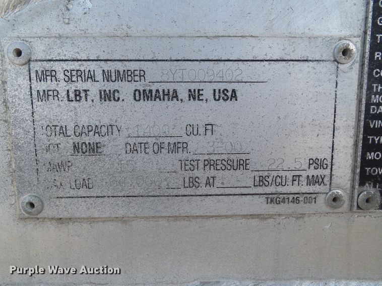 image for item DF0819 2000 LBT HAB-HA3-J1400X3 pneumatic dry bulk trailer