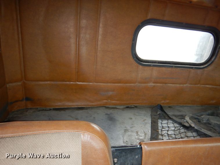 image for item DG5860 1990 Freightliner COE semi truck