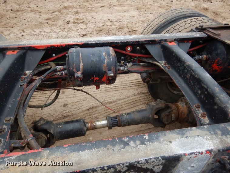 image for item DG5860 1990 Freightliner COE semi truck