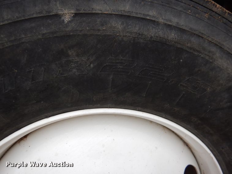 image for item DG5860 1990 Freightliner COE semi truck