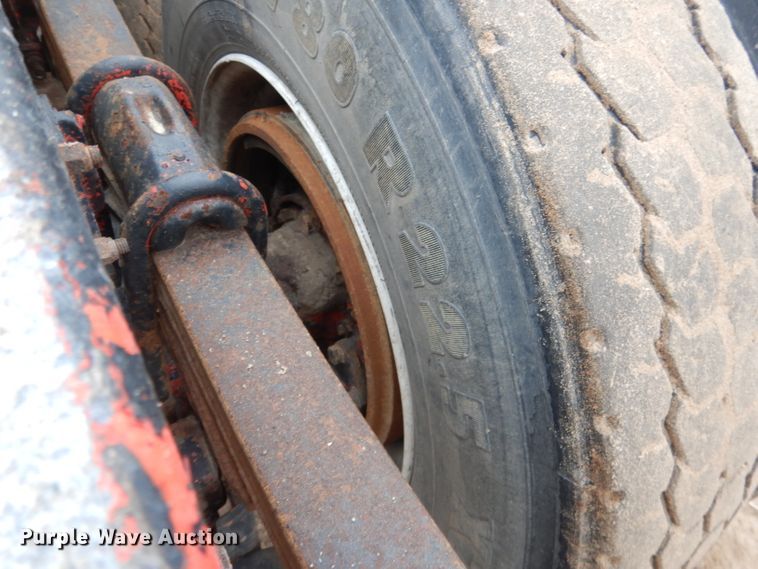 image for item DG5860 1990 Freightliner COE semi truck