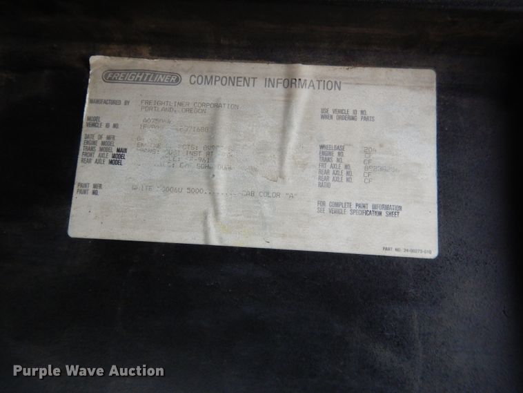 image for item DG5860 1990 Freightliner COE semi truck