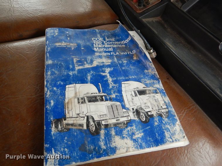 image for item DG5860 1990 Freightliner COE semi truck