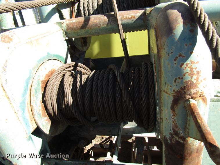 image for item DG6709 2007 Peterbilt 357 winch truck