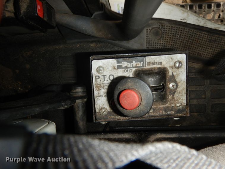 image for item DH2261 2012 Volvo VN semi truck