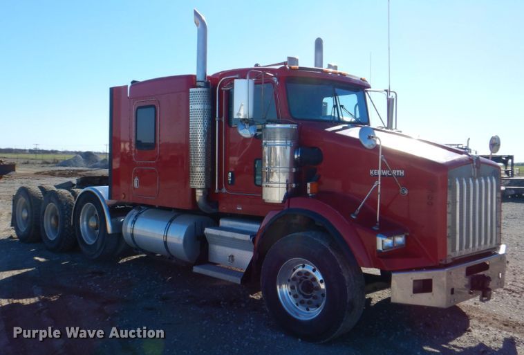 image for item DH5298 2007 Kenworth T800 semi truck