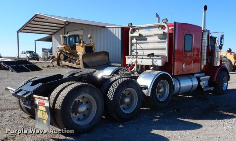 image for item DH5298 2007 Kenworth T800 semi truck