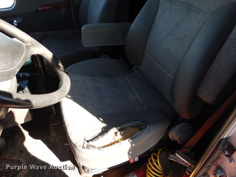 image for item DH5298 2007 Kenworth T800 semi truck