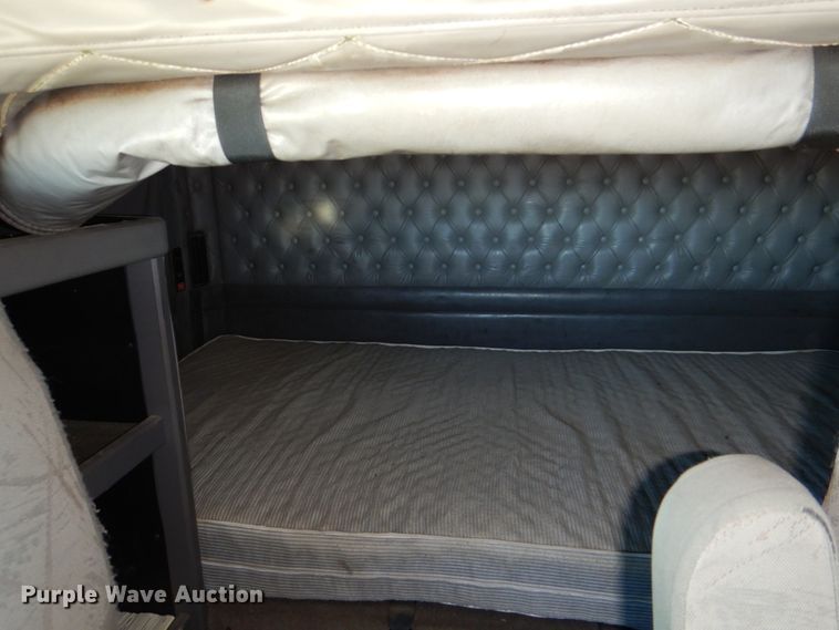 image for item DH5298 2007 Kenworth T800 semi truck