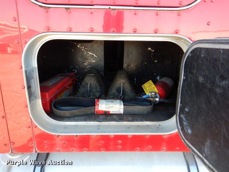 image for item DH5298 2007 Kenworth T800 semi truck