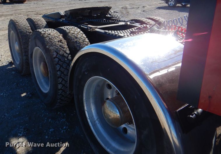 image for item DH5298 2007 Kenworth T800 semi truck